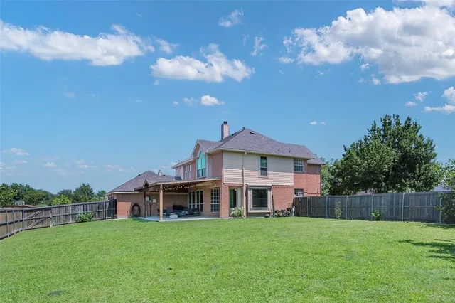 $499,999 | 7305 Meadowwood Drive, Rowlett, TX 75089