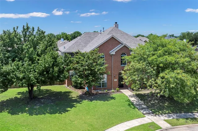 $499,999 | 7305 Meadowwood Drive, Rowlett, TX 75089