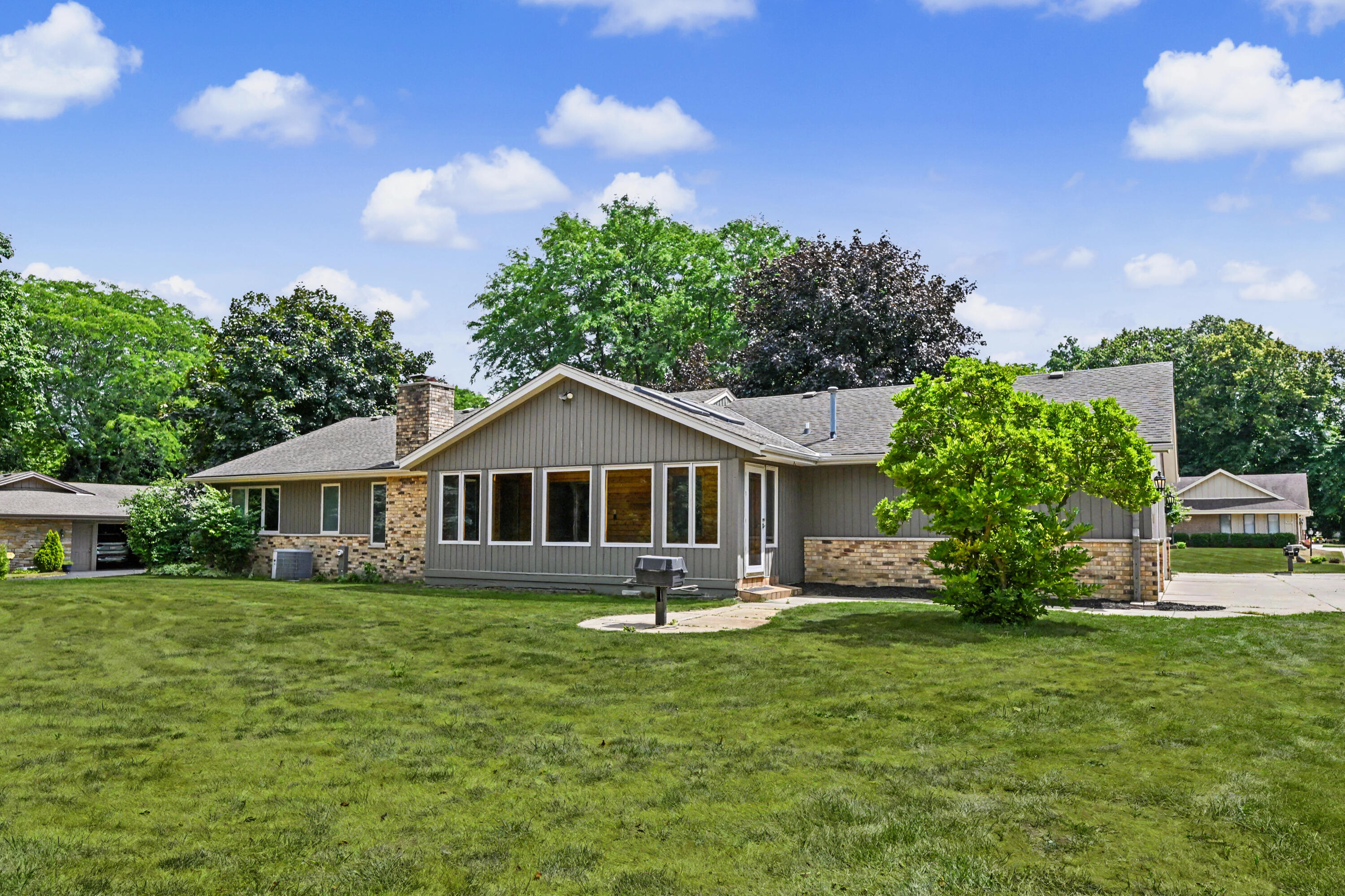 17850 St James Road Brookfield, WI 53045 - Photo 27 of 29 Spacious Backyard!