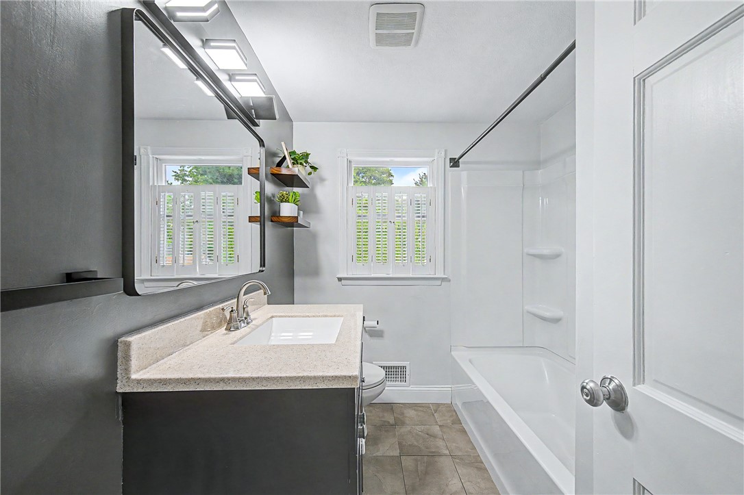 117 Larchmont Road Warwick, RI 02886 - Photo 23 of 44