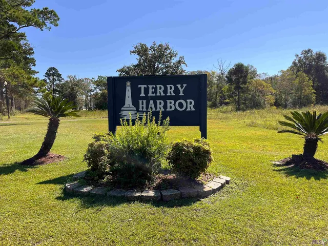 $60,000 | 32742 Cypress Drive, Springfield, LA 70462