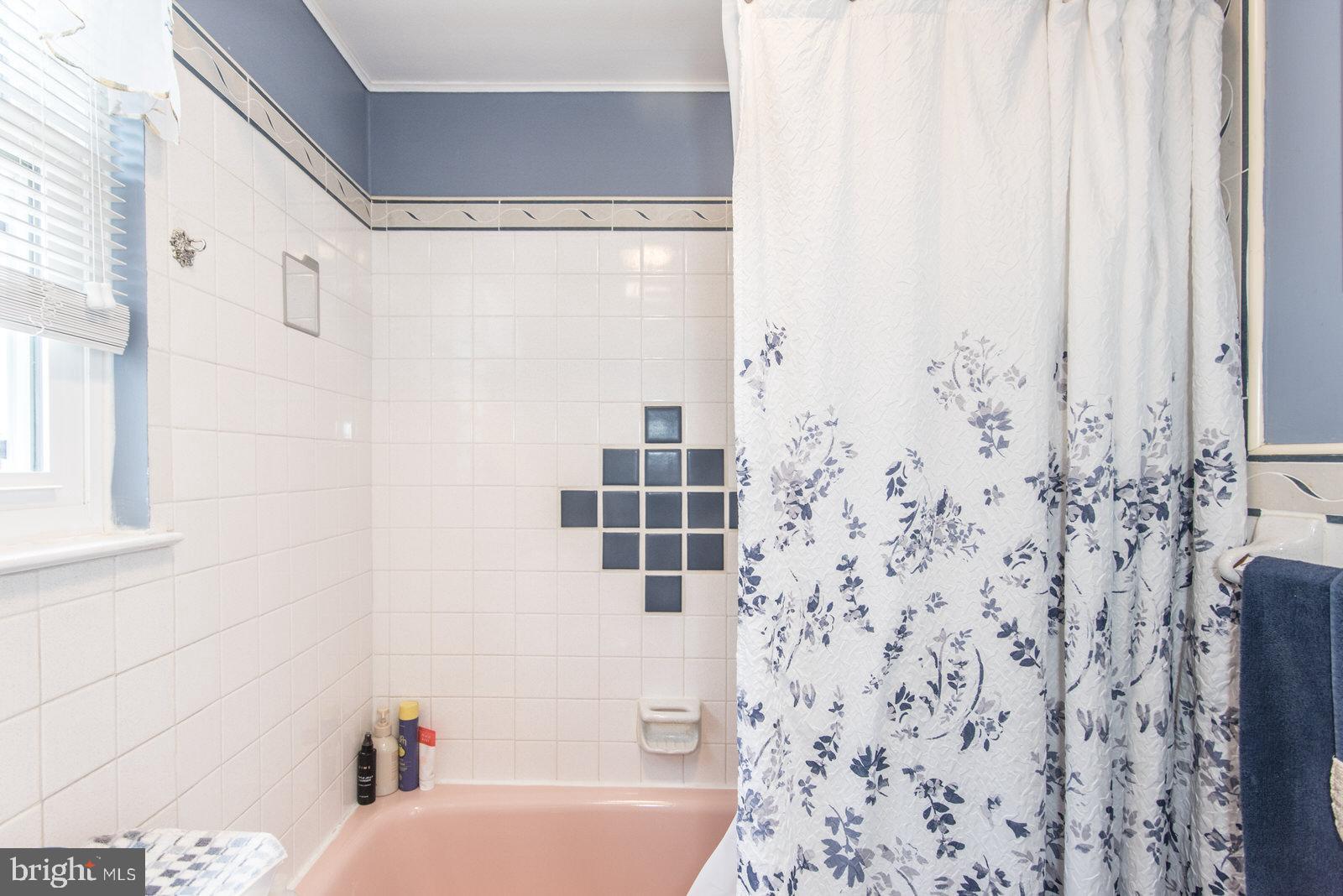 1216 Jennifer Road Philadelphia, PA 19116 - Photo 45 of 77 a bathroom with a bathtub and shower