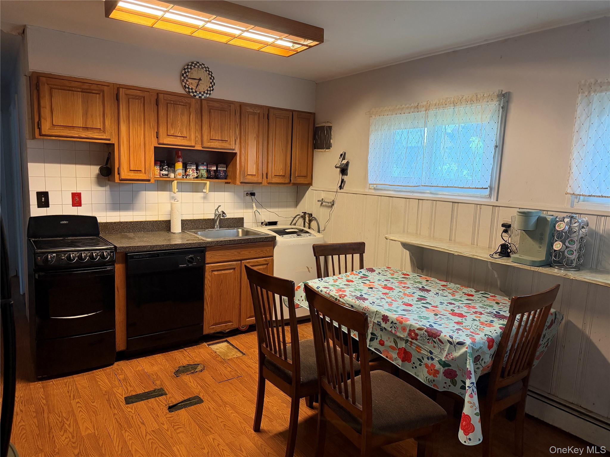 44 Mallard Road Levittown, NY 11756 - Photo 3 of 9