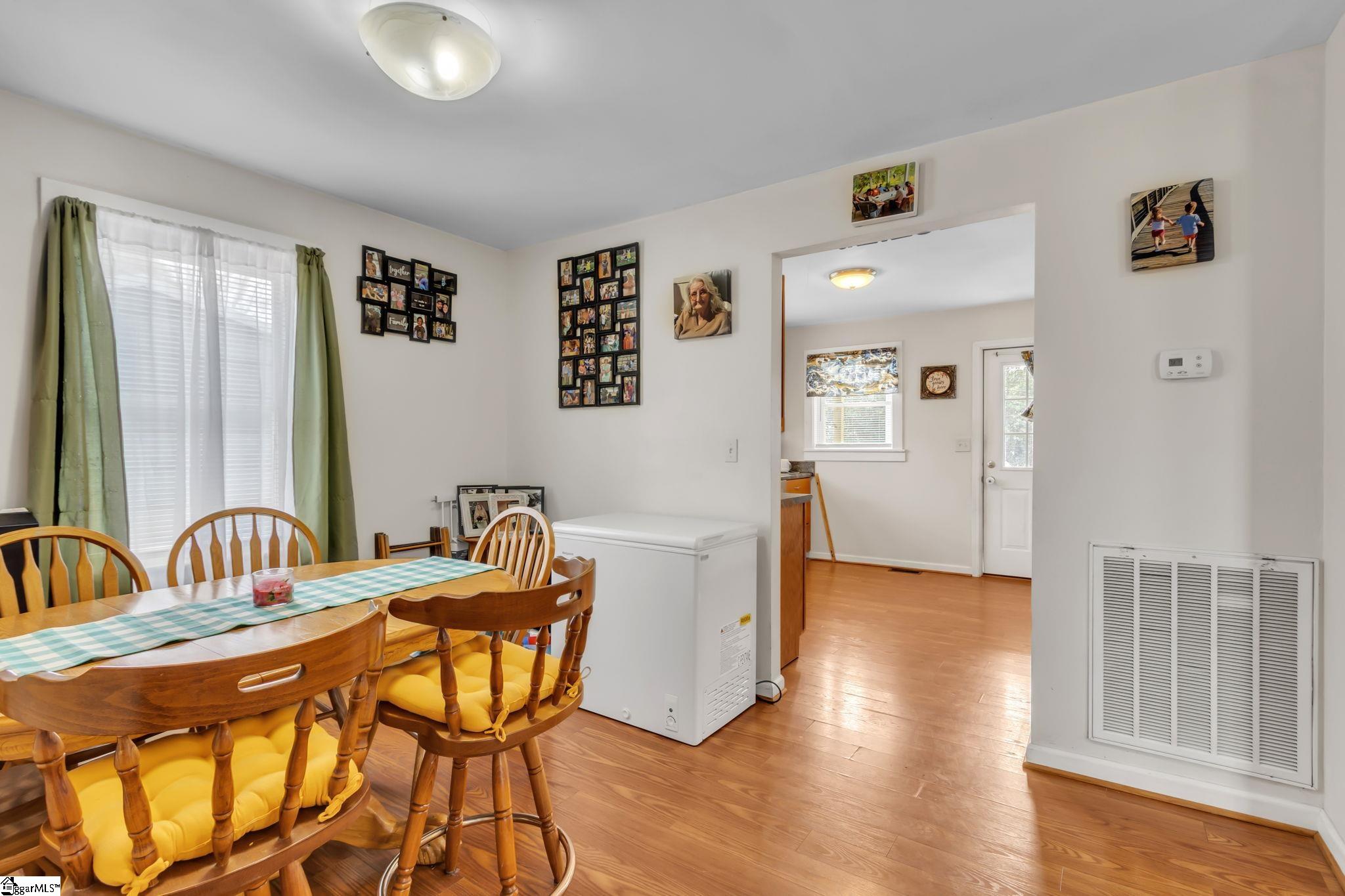 48 Fort Lindley Road Laurens, SC 29360 - Photo 6 of 21