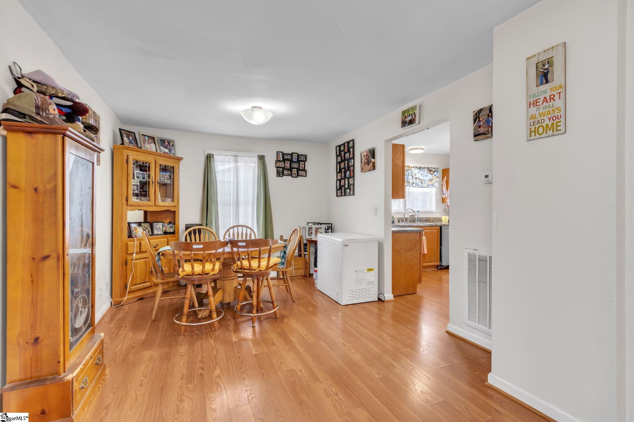 48 Fort Lindley Road Laurens, SC 29360 - Photo 8 of 21