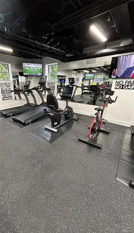 $1,895 | 210 Pelham Road, Unit 5P, New Rochelle, NY 10805