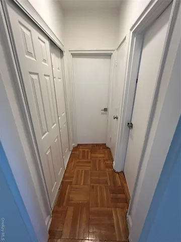 $1,895 | 210 Pelham Road, Unit 5P, New Rochelle, NY 10805