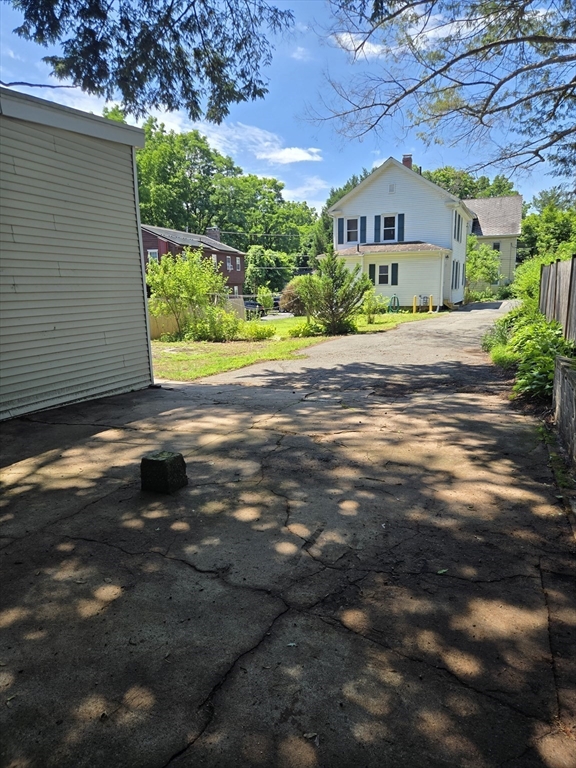 32 Hampden Street Northampton, MA 01060 - Photo 10 of 29