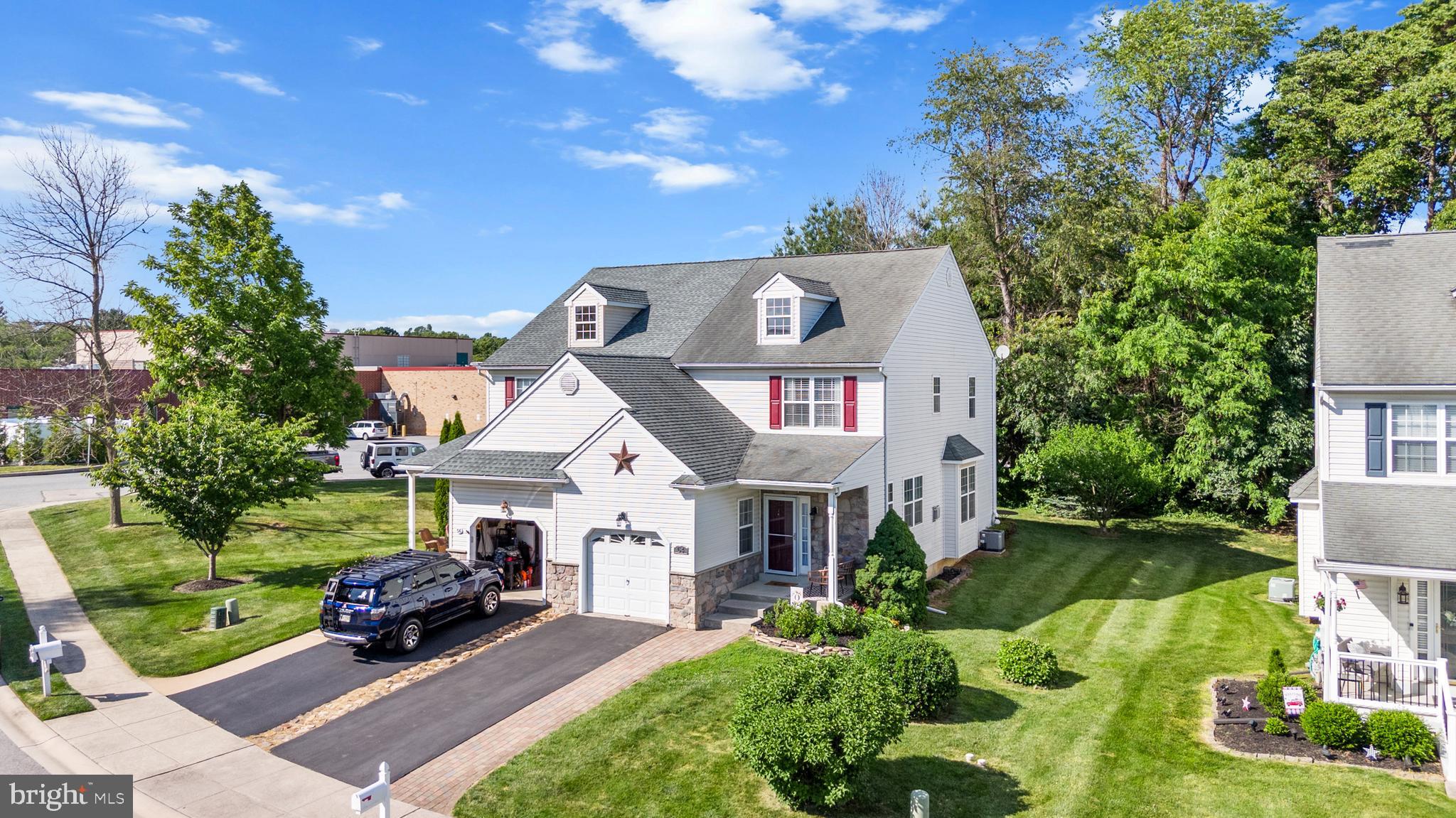 54 Steeplechase Circle Aston, PA 19014 - Photo 2 of 40
