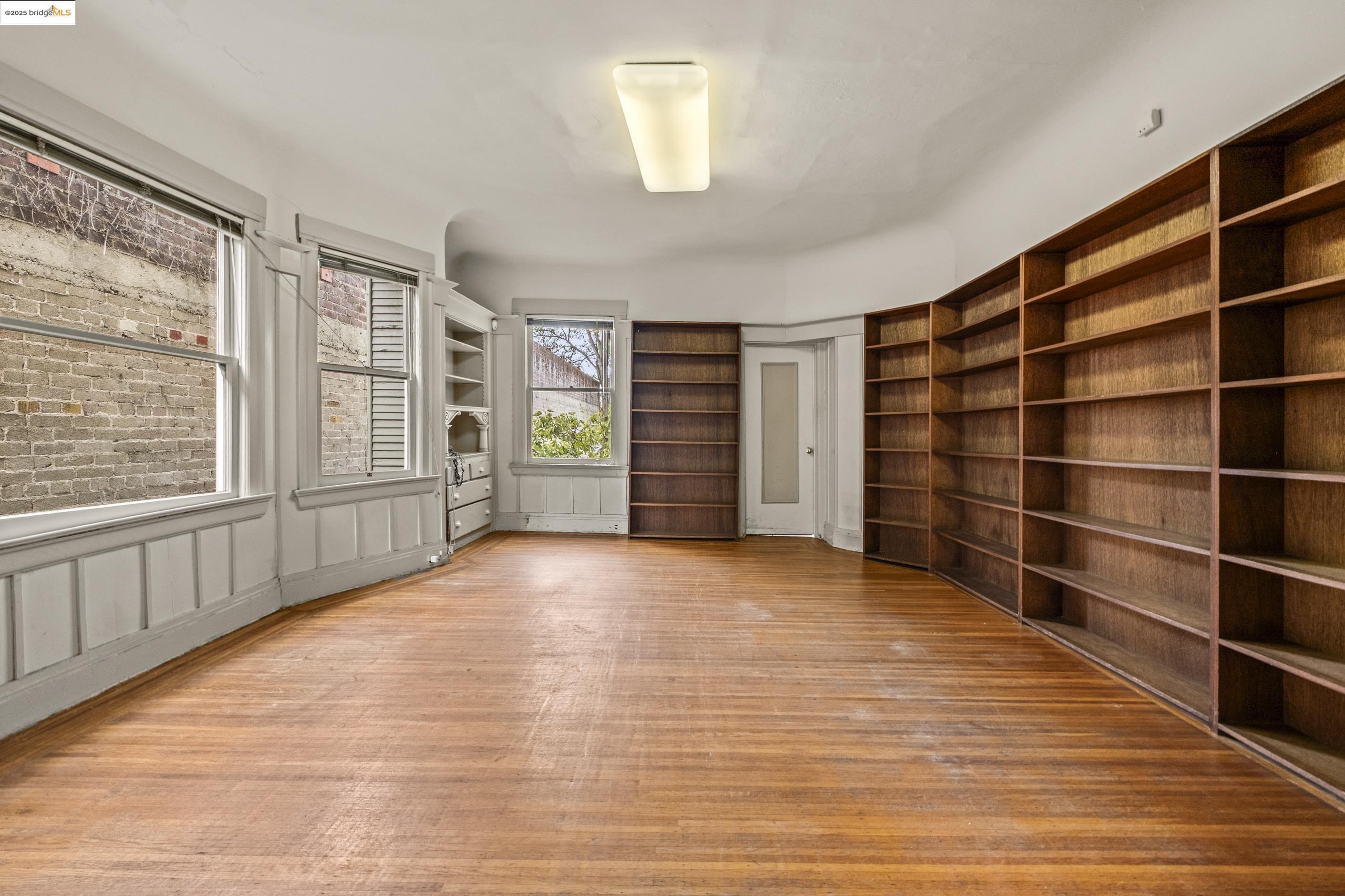3050 Shattuck Avenue Berkeley, CA 94705 - Photo 12 of 41 a view of an empty room with a window