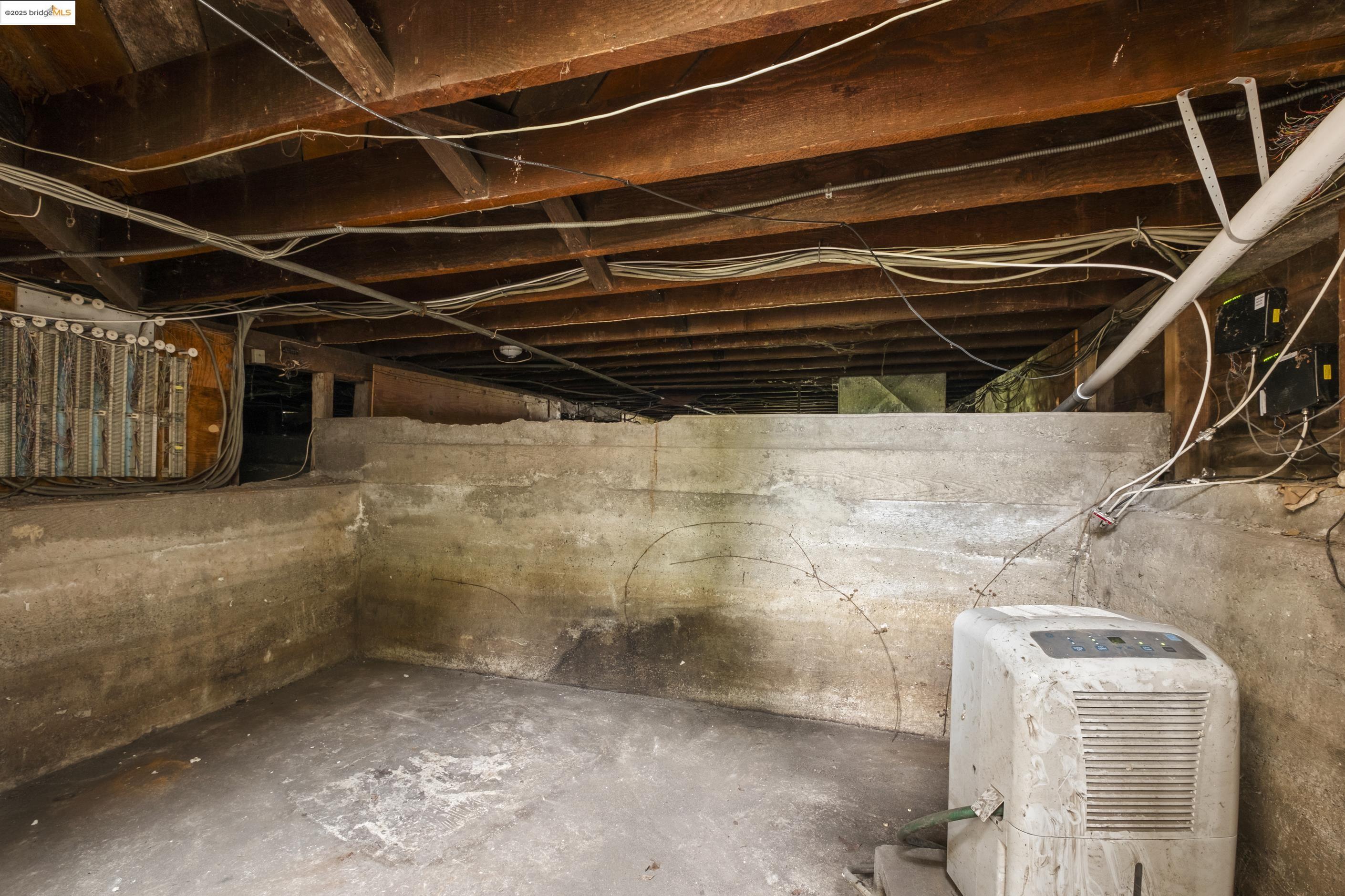3050 Shattuck Avenue Berkeley, CA 94705 - Photo 41 of 41 a view of storage and utility room