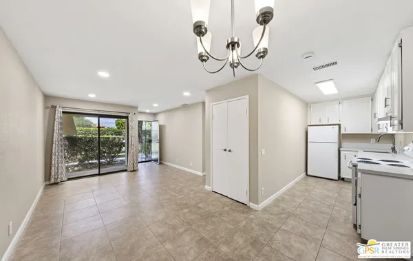 $183,000 | 2820 North Arcadia Court, Unit 116, Palm Springs, CA 92262