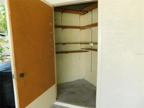 $2,500 | 2561 Forest Run Court, Clearwater, FL 33761