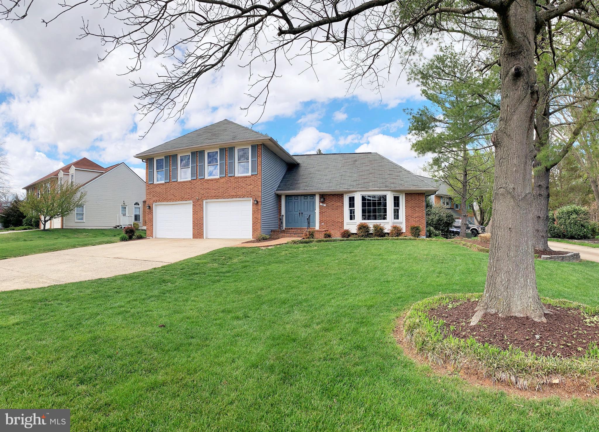 25 Whittingham Circle Sterling, VA 20165 - Photo 2 of 60