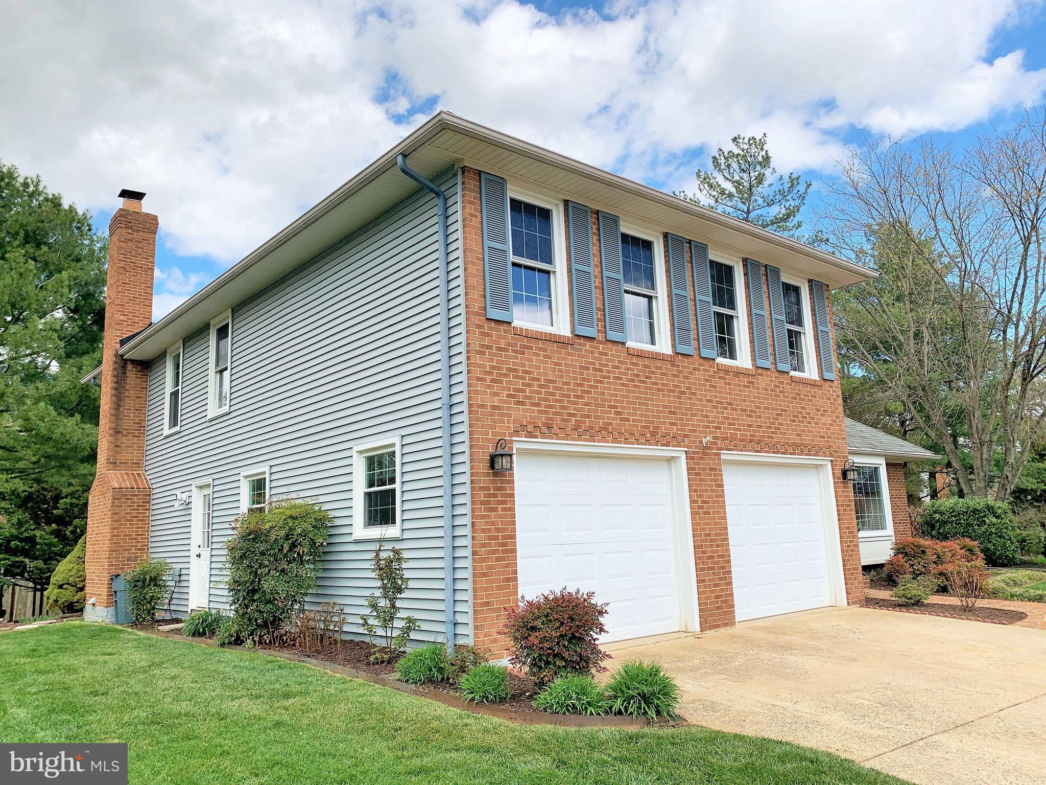 25 Whittingham Circle Sterling, VA 20165 - Photo 4 of 60