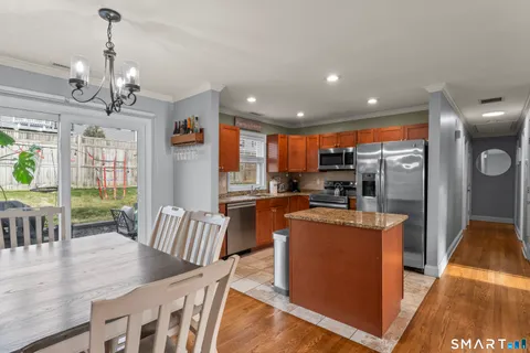 $510,000 | 16 Curtis Avenue, New Fairfield, CT 06812