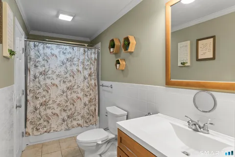 $510,000 | 16 Curtis Avenue, New Fairfield, CT 06812