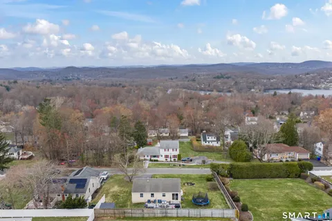 $510,000 | 16 Curtis Avenue, New Fairfield, CT 06812