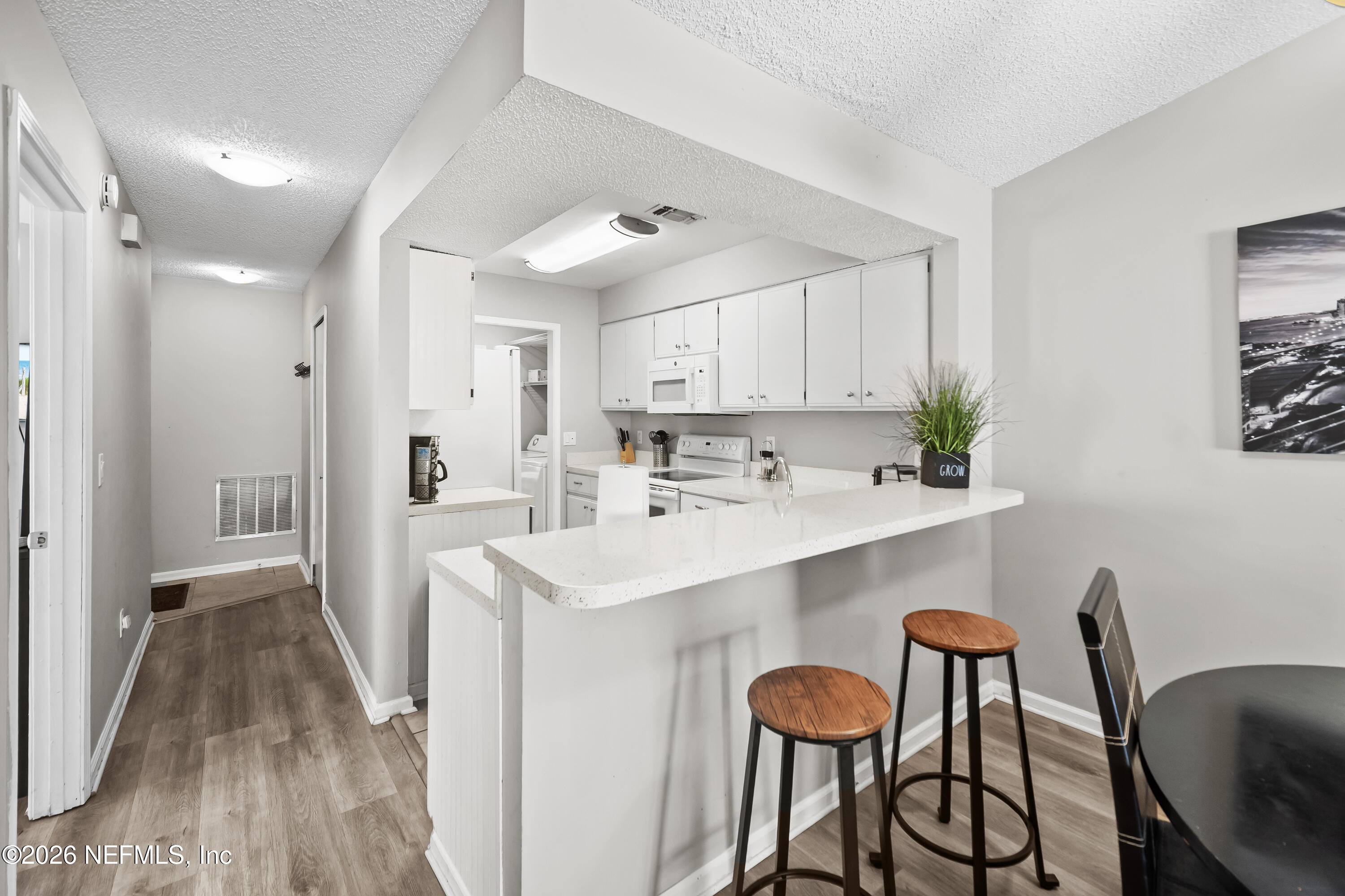 5025 Fulham Road South Jacksonville, FL 32244 - Photo 3 of 30 5025FulhamRdSDiningRoomAngle3