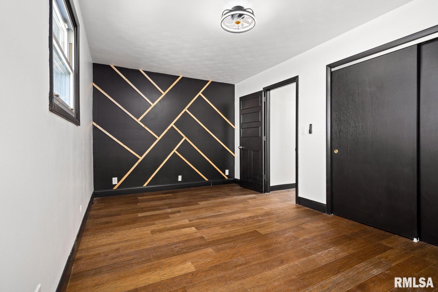 2216 West Westport Road Peoria, IL 61615 - Photo 14 of 31 Gallery Image 14