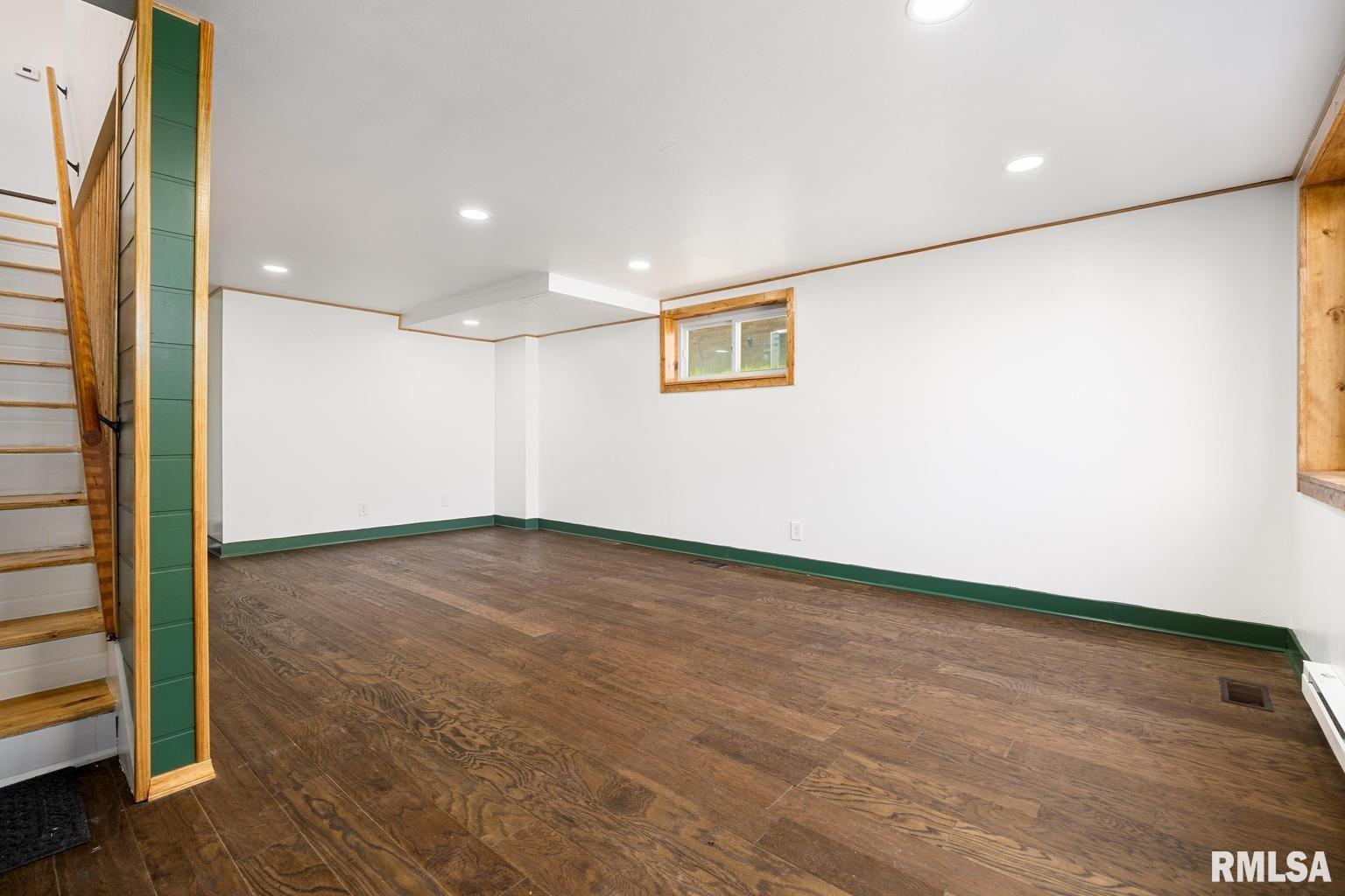2216 West Westport Road Peoria, IL 61615 - Photo 20 of 31 Gallery Image 20