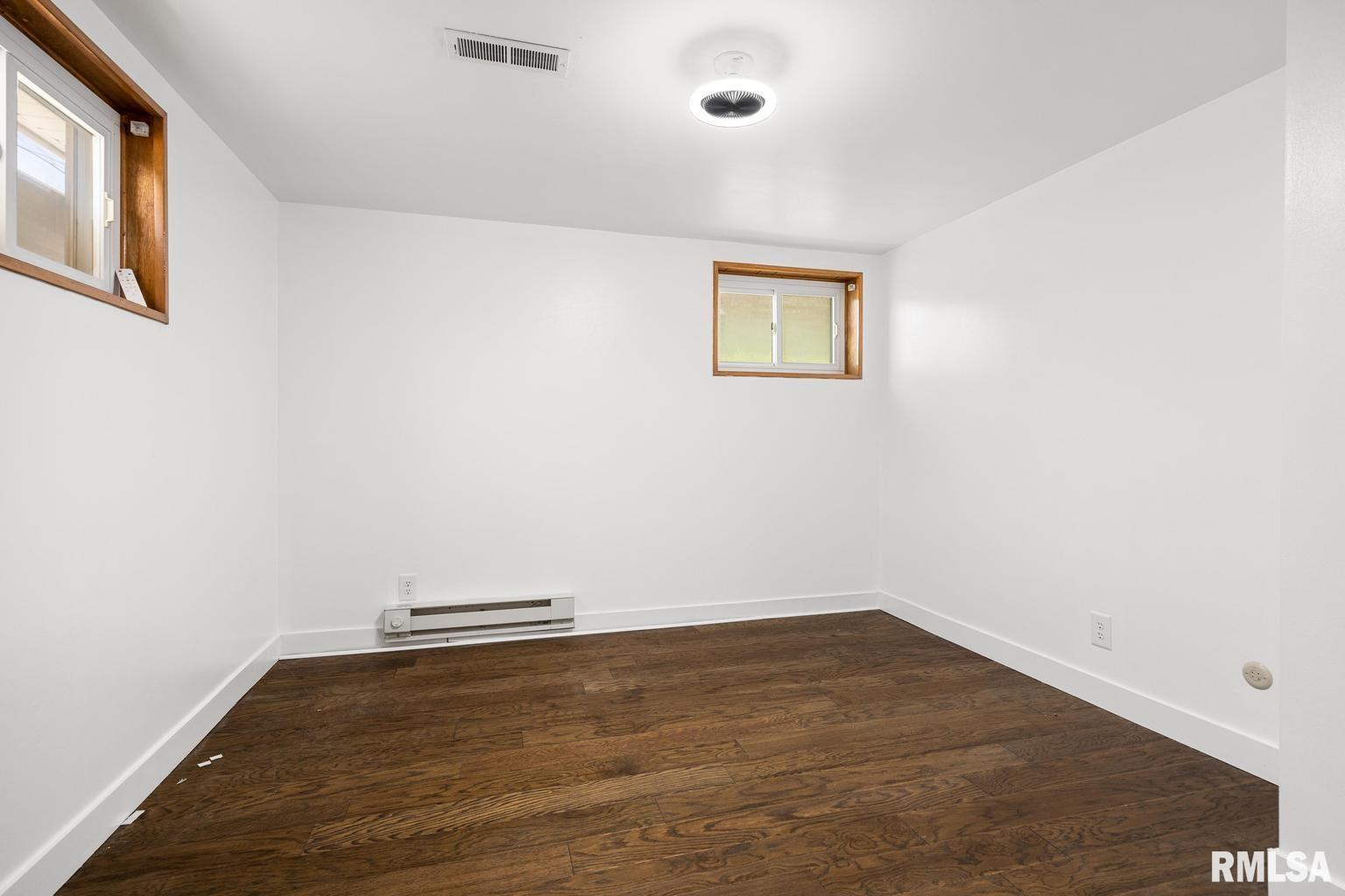 2216 West Westport Road Peoria, IL 61615 - Photo 23 of 31 Gallery Image 23