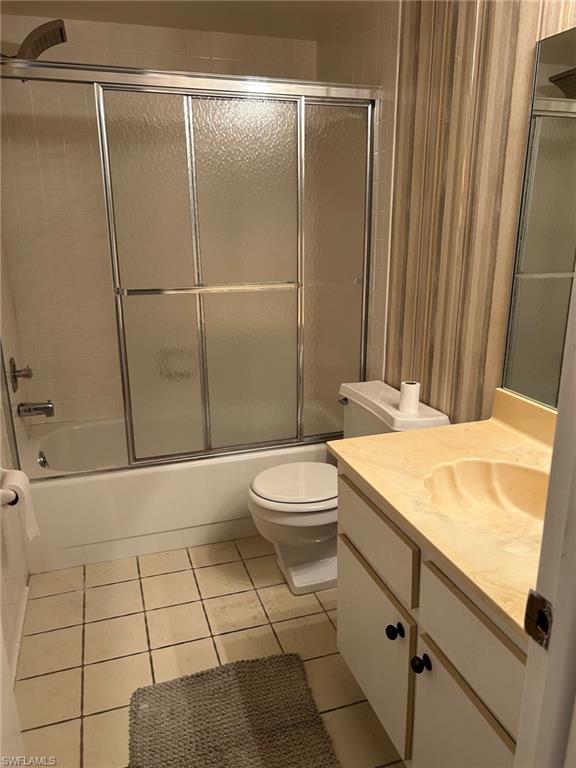 5651 Rattlesnake Hamm Road, Unit C107 Naples, FL 34113 - Photo 10 of 20 GUEST BATHROOM