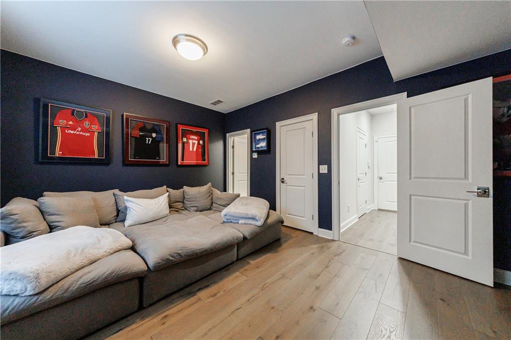 4337 Parkside Place, Unit 10 Atlanta, GA 30342 - Photo 35 of 44