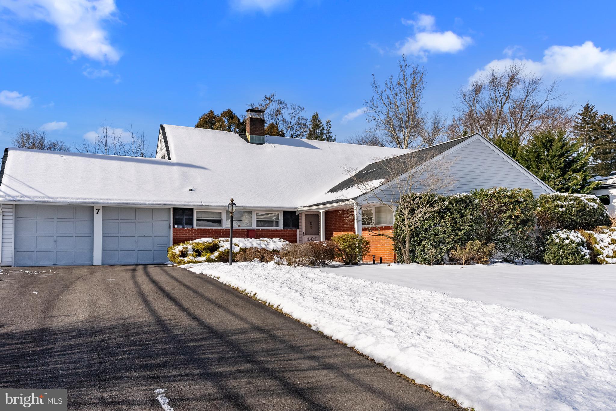 7 Flamehill Road Levittown, PA 19056 - Photo 1 of 30 Gallery Image 1
