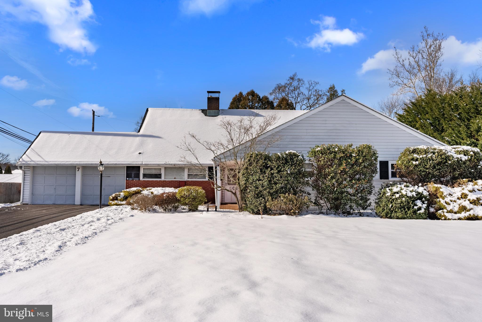 7 Flamehill Road Levittown, PA 19056 - Photo 2 of 30 Gallery Image 2