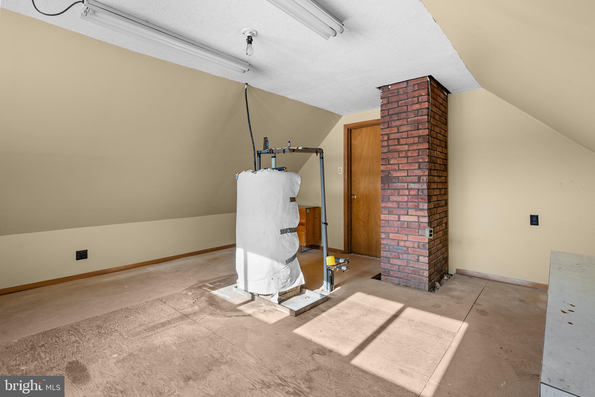 7 Flamehill Road Levittown, PA 19056 - Photo 23 of 30 Gallery Image 23