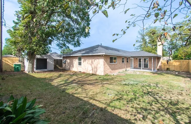 $269,000 | 10906 Green Arbor Drive, Houston, TX 77089