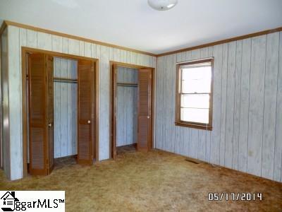 105 Cooper Lake Road Simpsonville, SC 29681 - Photo 5 of 9 Gallery Image 5