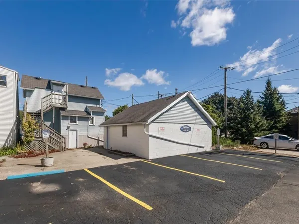 $420,000 | 111 West Railroad Avenue, Bartlett, IL 60103