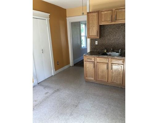 108 Bristol Street Springfield, MA 01109 - Photo 11 of 22 Gallery Image 11