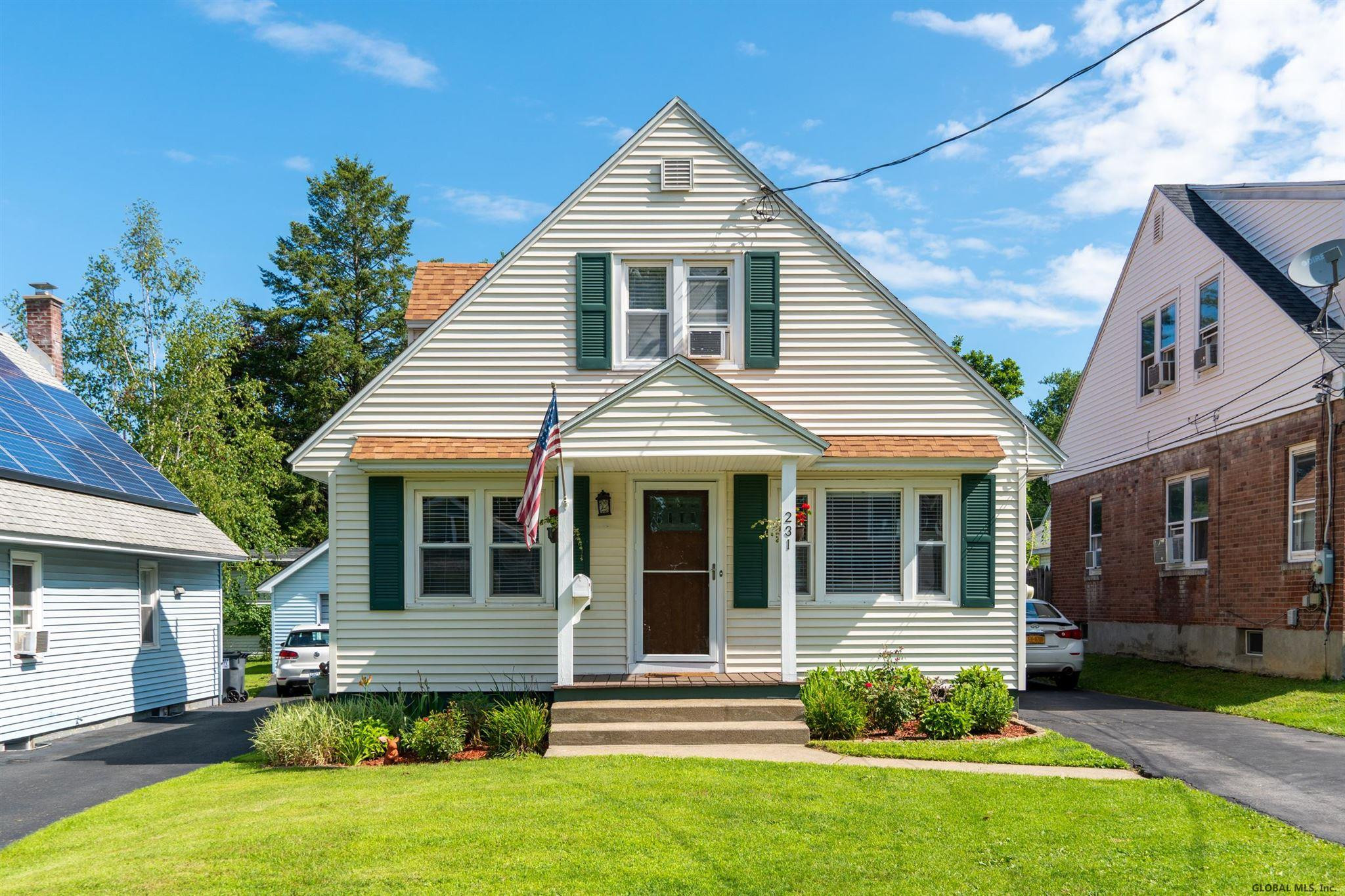 231 Hampton Avenue Rensselaer, NY 12144 - Photo 1 of 33 Photo 1