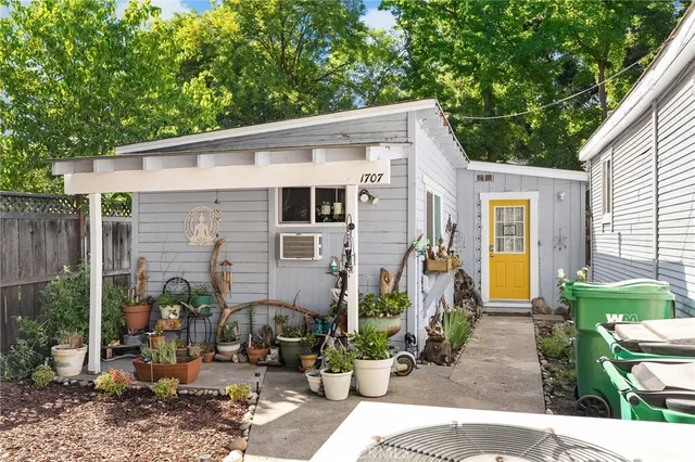 $470,000 | 1705 Spruce Avenue, Chico, CA 95926