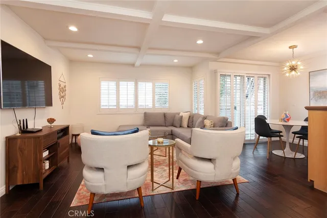 $2,495 | 4140 Warner Boulevard, Unit 103, Burbank, CA 91505