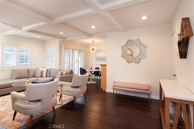 $2,495 | 4140 Warner Boulevard, Unit 103, Burbank, CA 91505