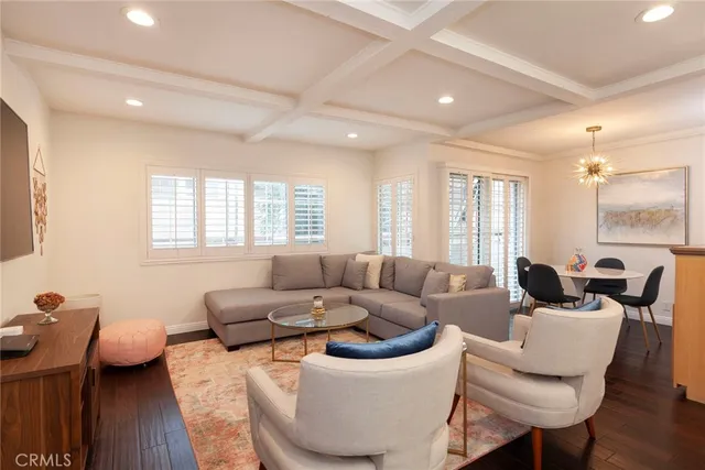 $2,495 | 4140 Warner Boulevard, Unit 103, Burbank, CA 91505