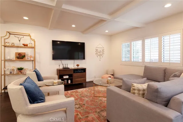 $2,495 | 4140 Warner Boulevard, Unit 103, Burbank, CA 91505