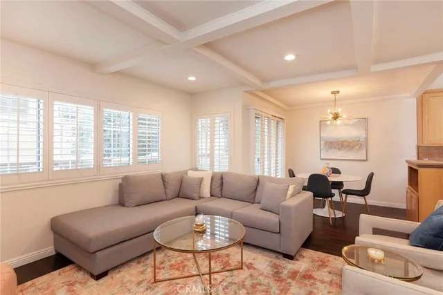 $2,495 | 4140 Warner Boulevard, Unit 103, Burbank, CA 91505