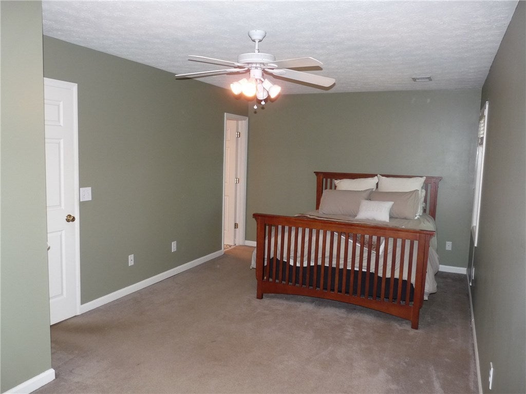 858 Hollins Road Auburn, AL 36830 - Photo 4 of 34 Gallery Image 4