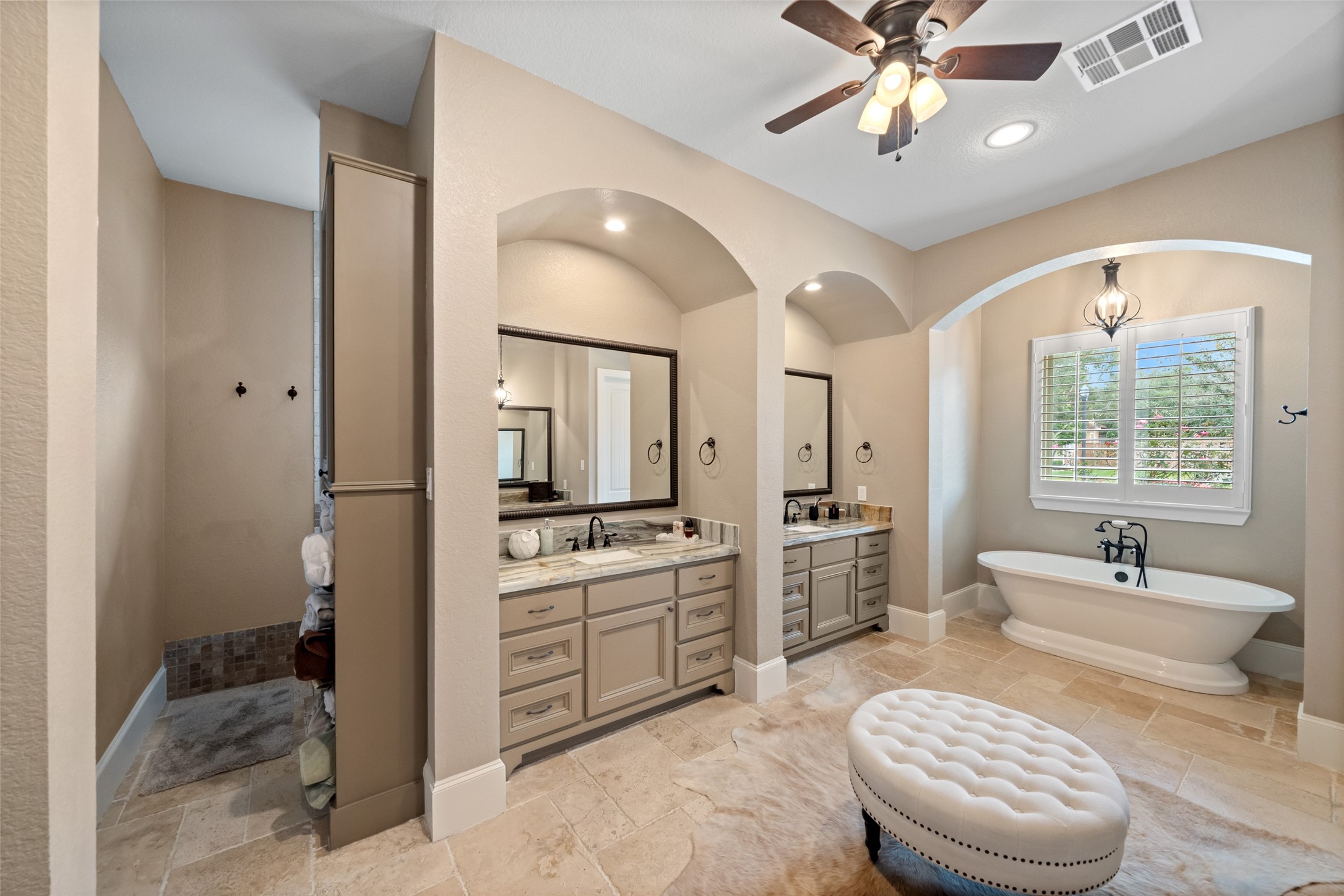 1702 Hunters Trail Friendswood, TX 77546 - Photo 25 of 42 a living room with furniture and a large window