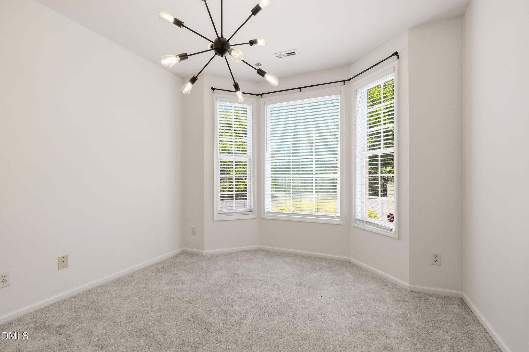 11 Signet Drive Durham, NC 27705 - Photo 5 of 52 14-web-or-mls-IMG_0316