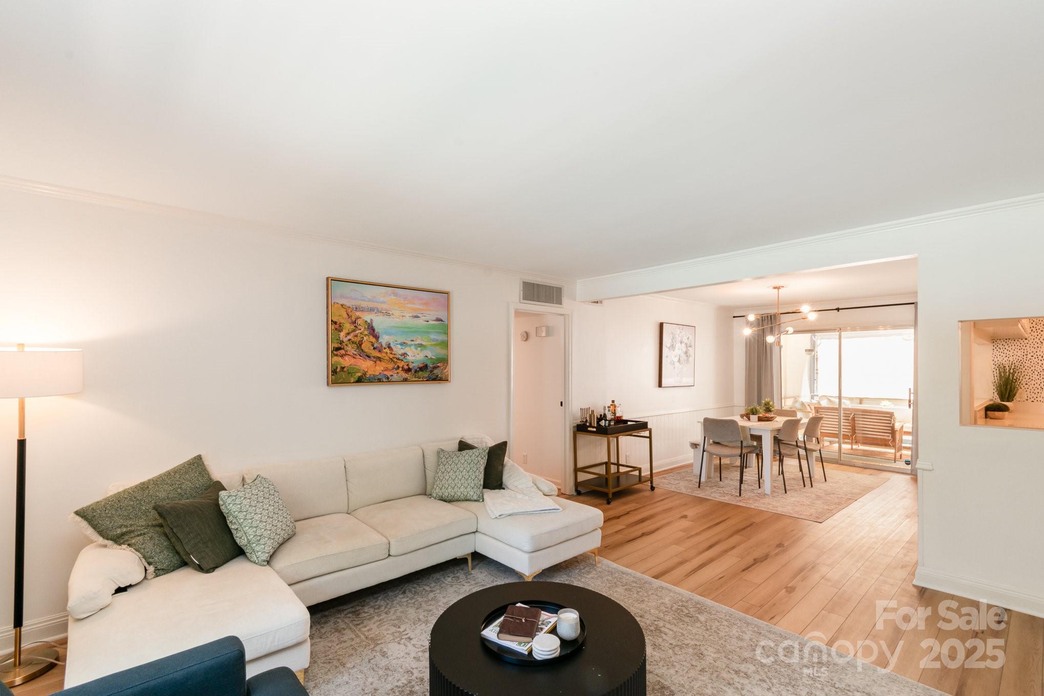 2630 Park Road, Unit H Charlotte, NC 28209 - Photo 3 of 14 Gallery Image 3