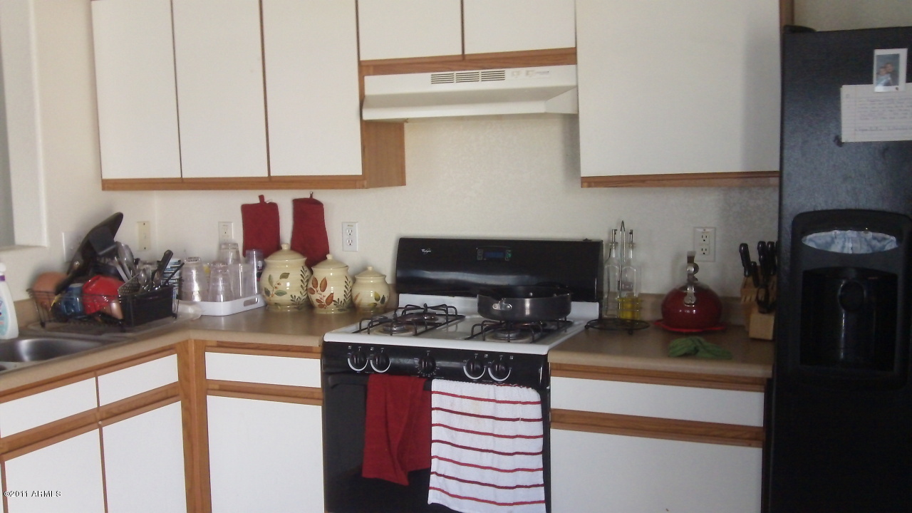 6326 West Riva Road Phoenix, AZ 85043 - Photo 3 of 9 117_1897
