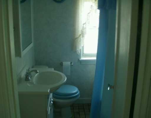 4861 East Willock Road Baldwin, PA 15227 - Photo 3 of 5 Master Bath/Spa.