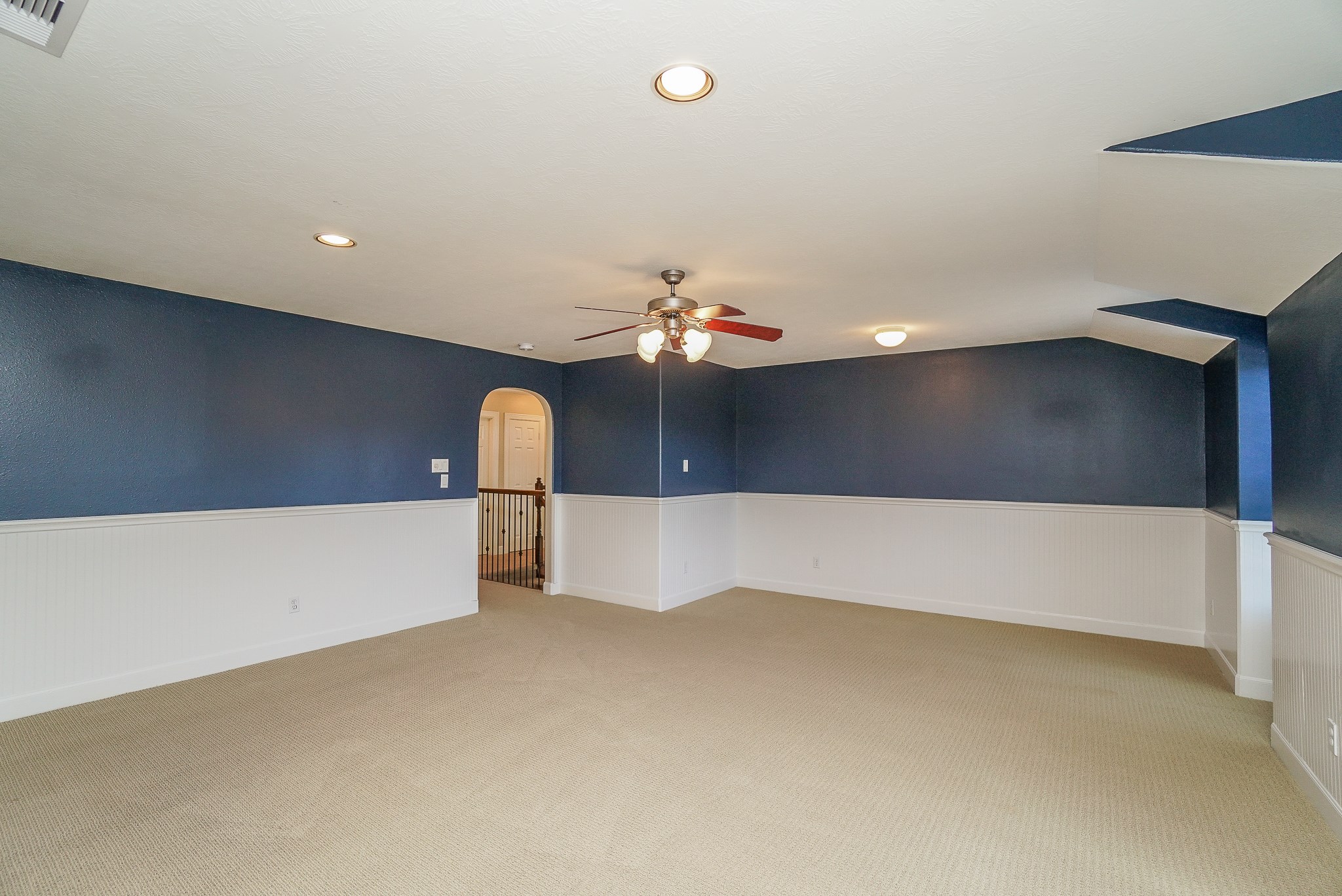 2335 Ralston Branch Way Sugar Land, TX 77479 - Photo 41 of 47 a view of a room with a ceiling fan
