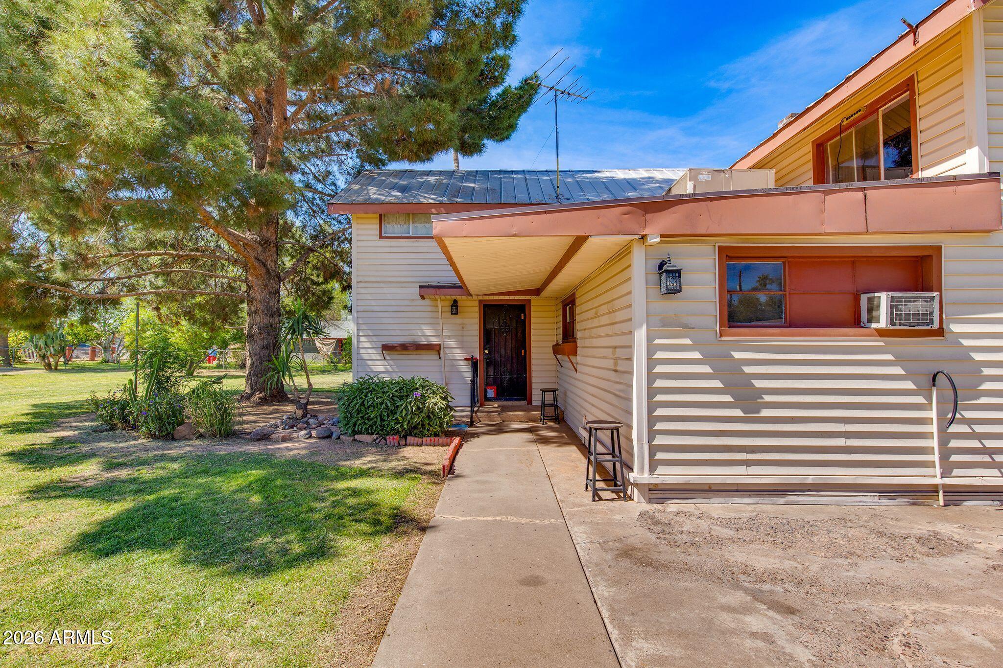 316 West Roeser Road Phoenix, AZ 85041 - Photo 1 of 35